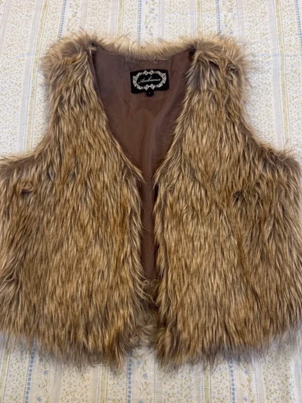 Ambiance faux fur vest